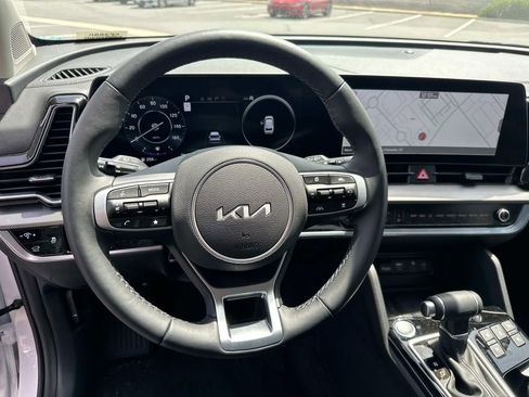 New 2025 Kia Sportage SX image 17