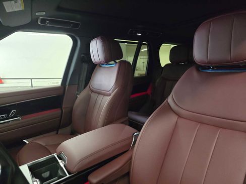 New 2025 Land Rover Range Rover SE image 20
