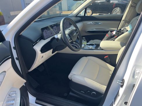 Used 2026 Genesis GV70 2.5T image 18