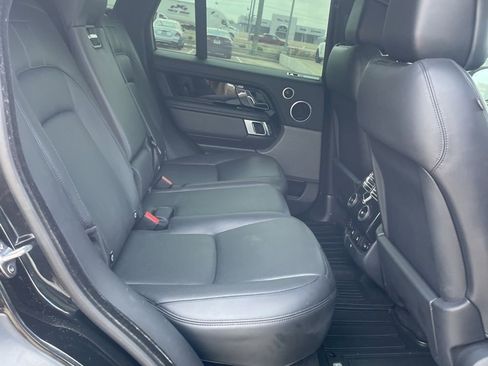 Used 2020 Land Rover Range Rover HSE image 15