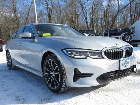 Used 2020 BMW 330i xDrive 330i xDrive w/ Premium Package image 3