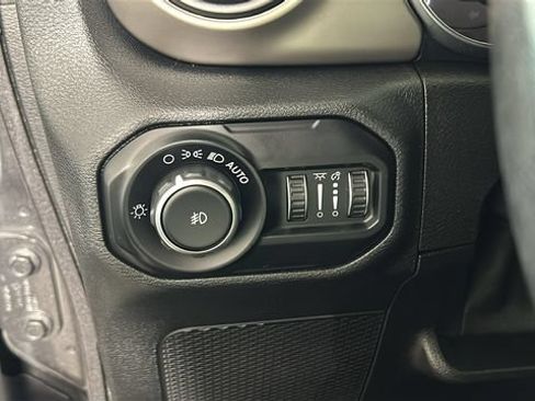 Used 2020 Jeep Wrangler Unlimited Sport AWD/4WD image 17