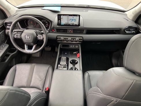 Used 2023 Honda Pilot Touring image 51