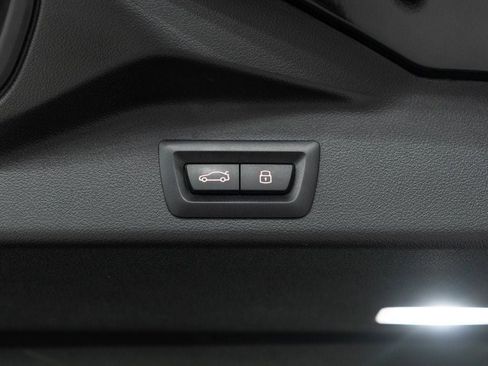 Used 2024 BMW X5 xDrive40i w/ Premium Package image 38