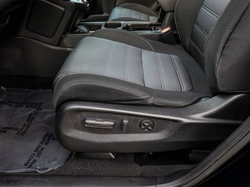 Used 2017 Honda CR-V EX image 30