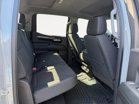 Used 2024 Chevrolet Silverado 1500 LT AWD/4WD image 18