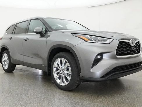 New 2026 Toyota Highlander Limited AWD/4WD image 32