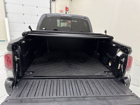 Used 2021 Toyota Tacoma TRD Off-Road w/ Technology Package image 25