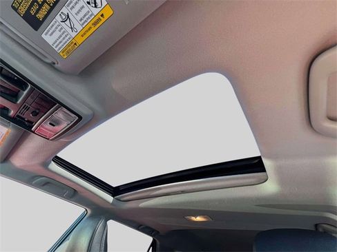 Certified 2022 Toyota 4Runner Limited image 38