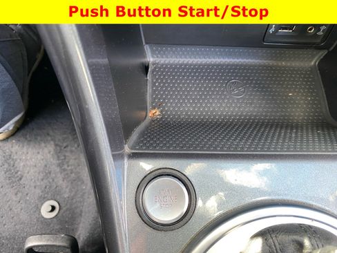 Used 2019 Volkswagen Beetle 2.0T SE FWD image 27