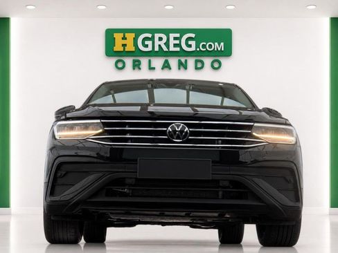 Used 2023 Volkswagen Tiguan SE FWD image 7