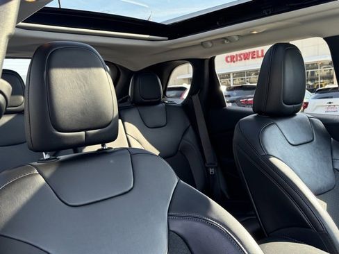 Used 2021 Jeep Cherokee Latitude Plus w/ Sun & Sound Group image 30