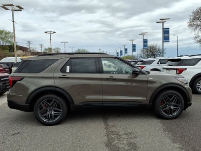 New 2026 Ford Explorer ST-Line w/ ST-Line Street Pack