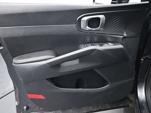 Used 2024 Kia Sorento S FWD image 23