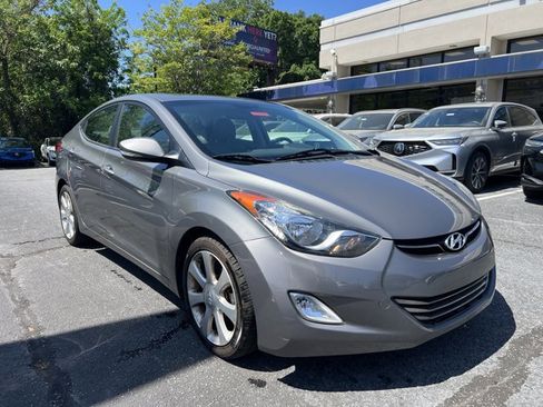 Used 2013 Hyundai Elantra Limited w/ Technology Pkg FWD image 7