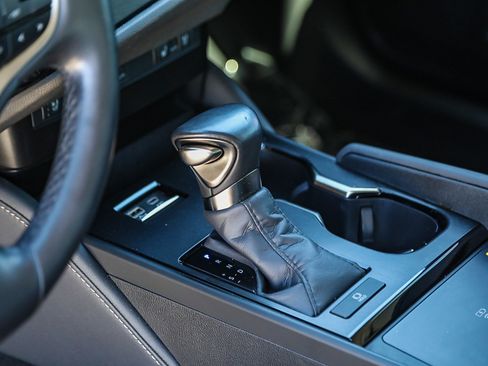 Used 2024 Lexus ES 350 w/ Premium Package FWD image 20