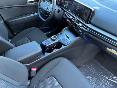 New 2026 Kia Sportage S AWD/4WD image 16