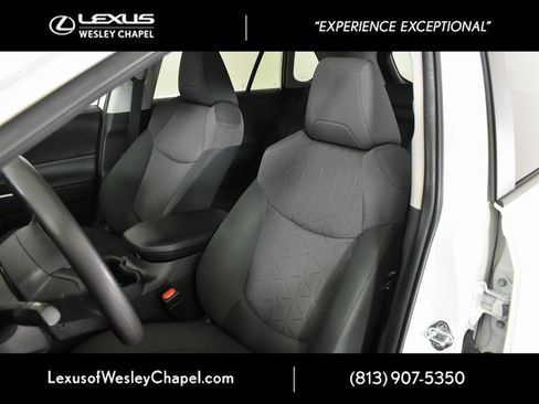 Used 2023 Toyota RAV4 AWD Hybrid image 19