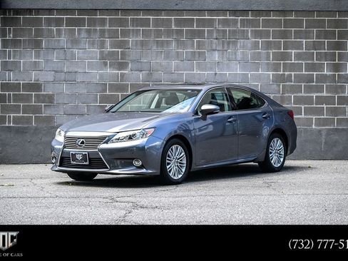 Used 2014 Lexus ES 350 w/ Luxury Package FWD image 1