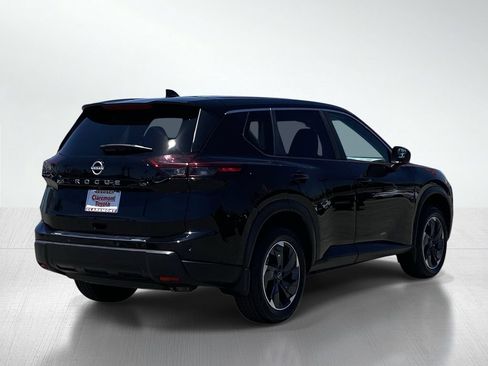 Used 2025 Nissan Rogue SV FWD image 8