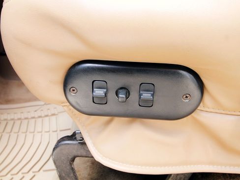 Used 2002 Dodge Ram 2500 Truck SLT image 24