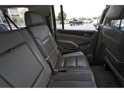 Used 2019 GMC Yukon XL SLT w/ Open Road Package RWD image 13