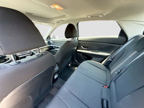 Certified 2025 Hyundai Elantra SEL w/ Cargo Package FWD image 22
