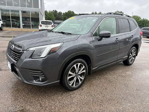 Used 2023 Subaru Forester Limited AWD/4WD image 7