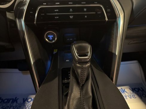 Used 2021 Toyota Venza XLE w/ Softex Package image 22