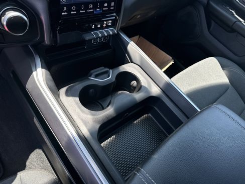 Used 2023 RAM 1500 Big Horn AWD/4WD image 35
