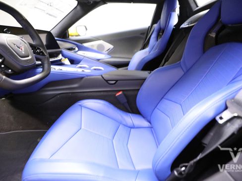 New 2026 Chevrolet Corvette 3LT Stingray Convertible RWD image 10