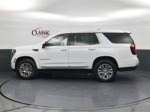 Used 2025 GMC Yukon Denali image 2