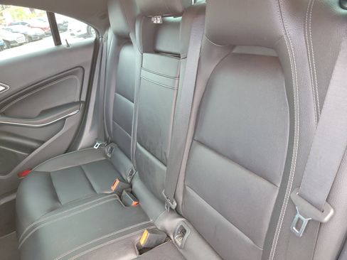 Used 2017 Mercedes-Benz CLA 250 image 13