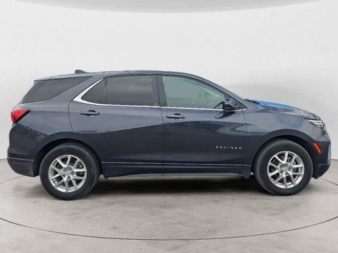 Used 2022 Chevrolet Equinox LT FWD image 2