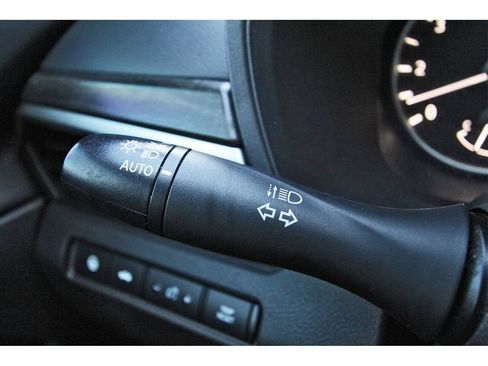 Used 2023 Nissan Altima 2.5 SV w/ SV Premium Package image 17