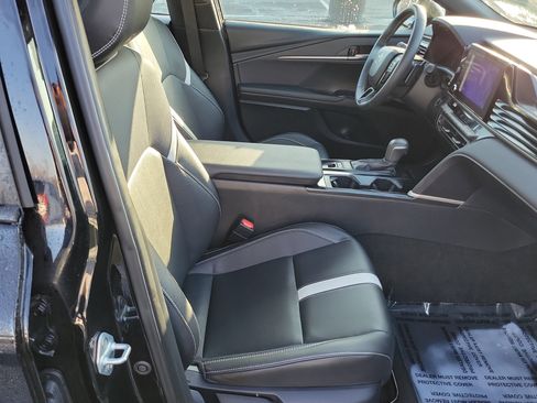 Certified 2025 Toyota Camry SE image 28