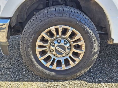 Certified 2022 Ford F250 XLT w/ XLT Premium Package image 25