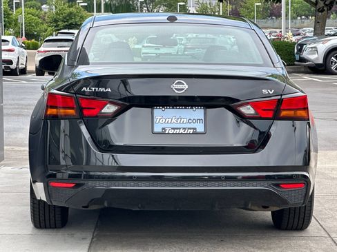 Used 2021 Nissan Altima 2.5 SV FWD image 4