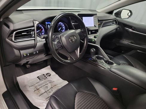 Used 2023 Toyota Camry SE FWD image 16