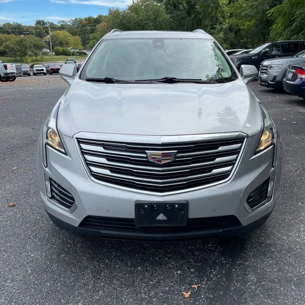 Used 2018 Cadillac XT5 Luxury w/ Driver Awareness Package AWD/4WD image 14