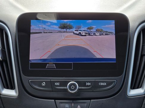 Used 2024 Chevrolet Malibu LT image 17