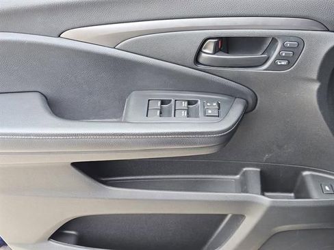 Used 2022 Honda Passport EX-L image 16