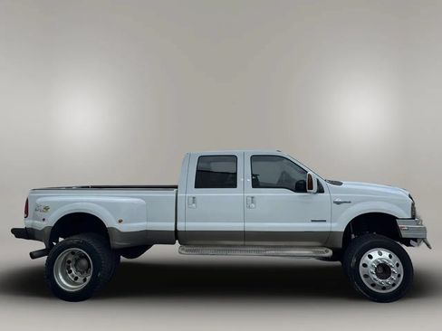 Used 2005 Ford F350 King Ranch AWD/4WD image 4