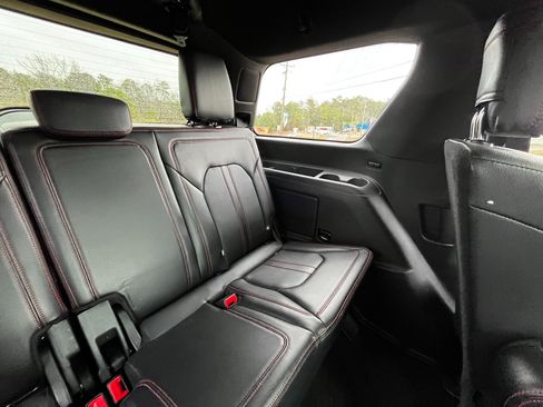 Used 2019 Ford Expedition Limited w/ Equipment Group 303A image 28