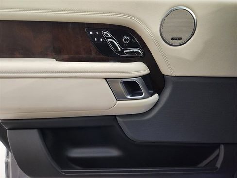 Used 2021 Land Rover Range Rover P525 Westminster Edition LWB image 24