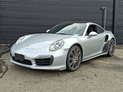 Used 2015 Porsche 911 Turbo image 1