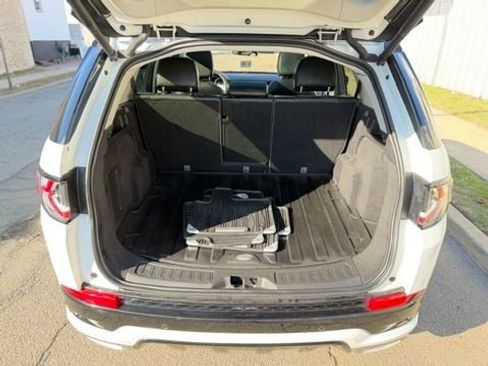 Used 2019 Land Rover Discovery Sport HSE Dynamic image 14