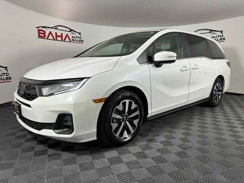 Used 2025 Honda Odyssey EX-L image 2