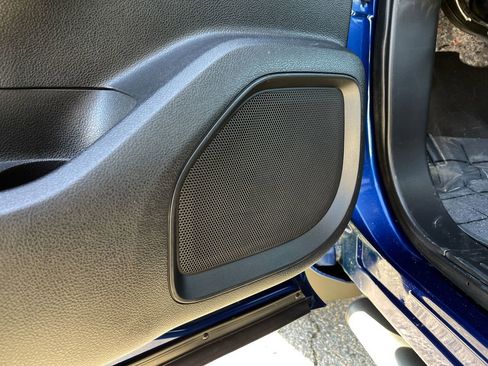 Used 2021 Nissan Titan SV w/ SV Convenience Package image 19