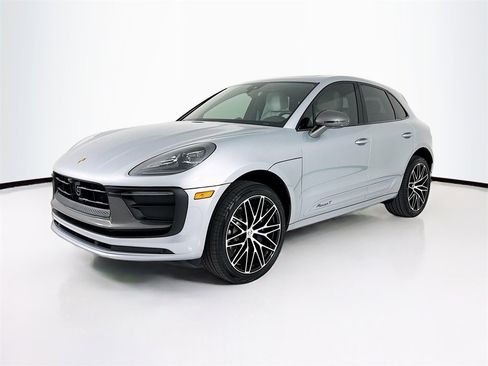 New 2026 Porsche Macan Turbo image 1